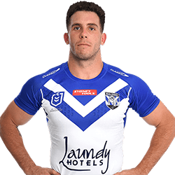 Adam Elliot Suspended Over Kissing Incident